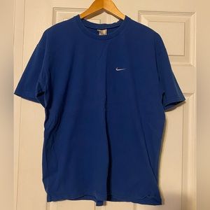 Vintage 90’s NIKE Blue T-Shirt (Size Medium) Embroidered Logo
